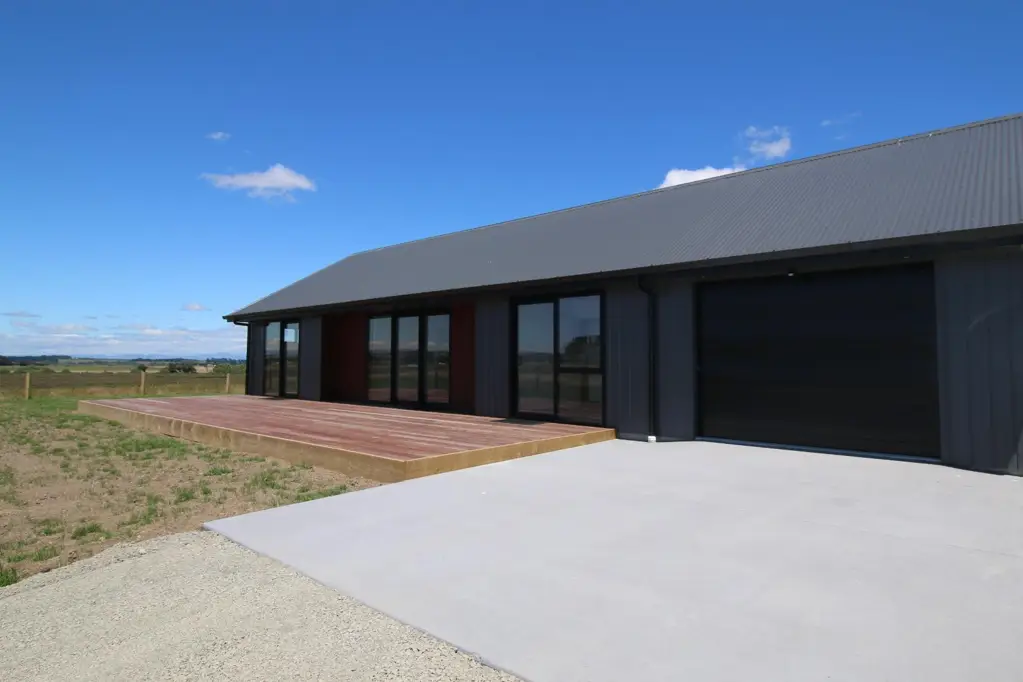 Modern & Tranquil, What More Could You Want!