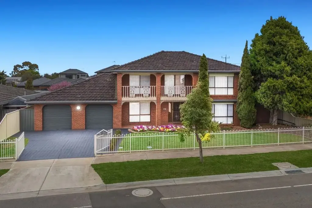 Hoppers Crossing 4ਬੈੱਡਰੂਮ First Time offered in Prestigious Derrimut Heath, Buy one or both!