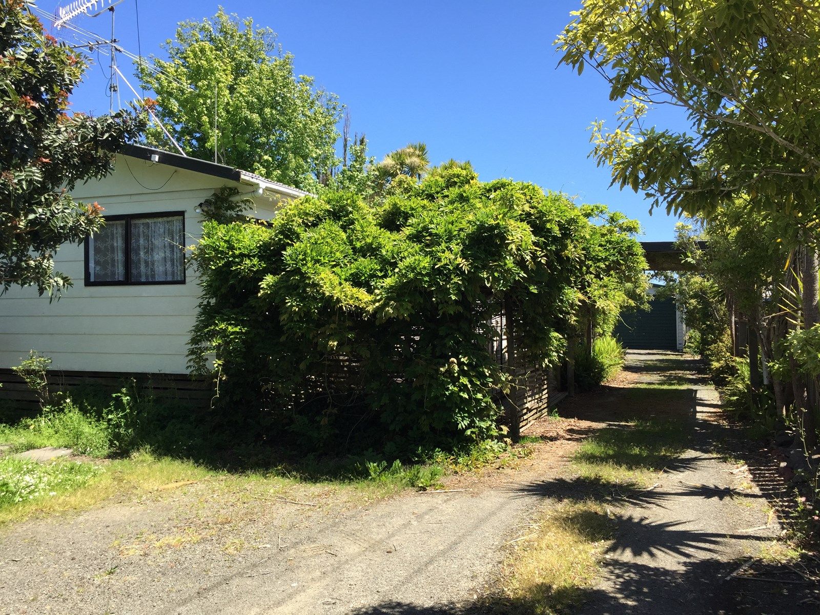 20 Parakai Avenue, Parakai, Auckland - Rodney, 4 Schlafzimmer, 1 Badezimmer