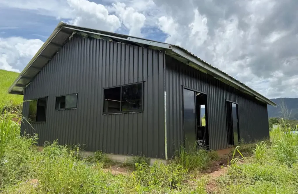 Goldsborough 2Kwarto Almost complete 2-bedroom livable shed with views
