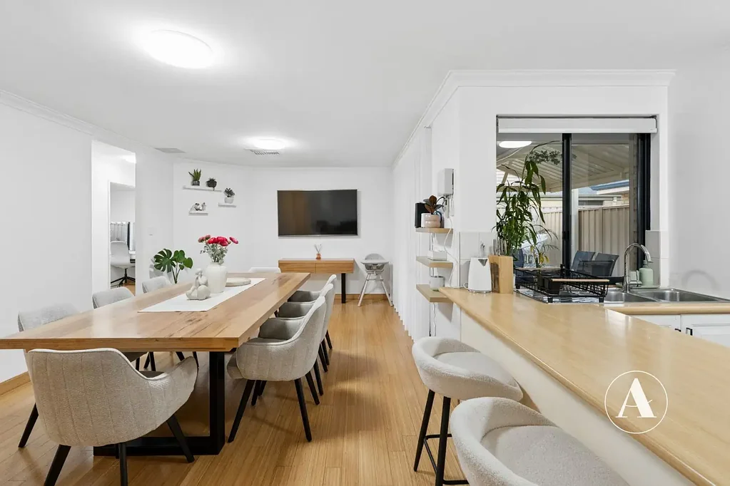Canning Vale 3कमरा LOW-MAINTENANCE FAMILY LIVING! 3 BED + 2 BATH