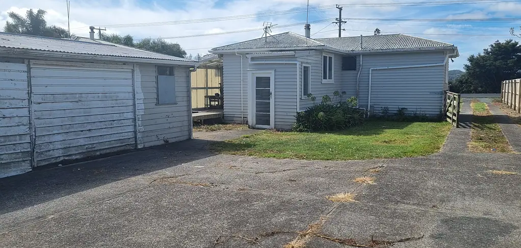 2 Bed with Garage for Rent in Parakai