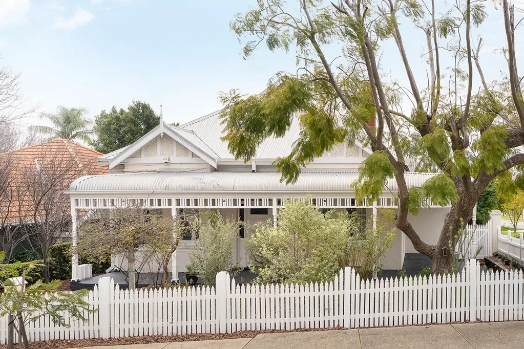 Mount Lawley 4 Bedroom Elevated Federation Character