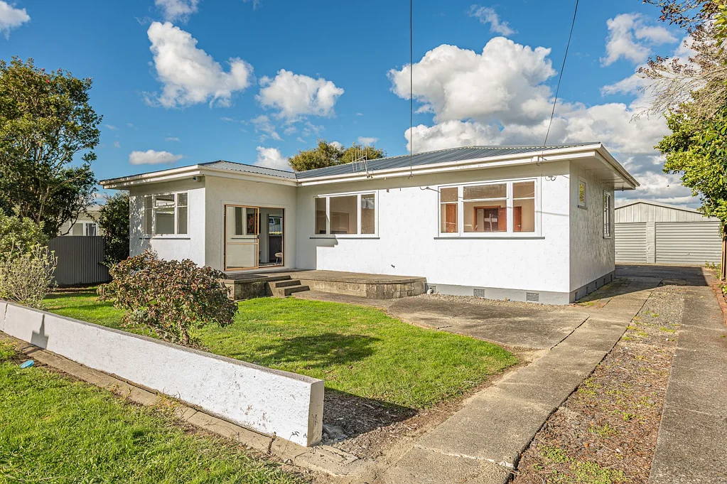 Aramoho 3Kwarto Family flexibility with generous garaging!