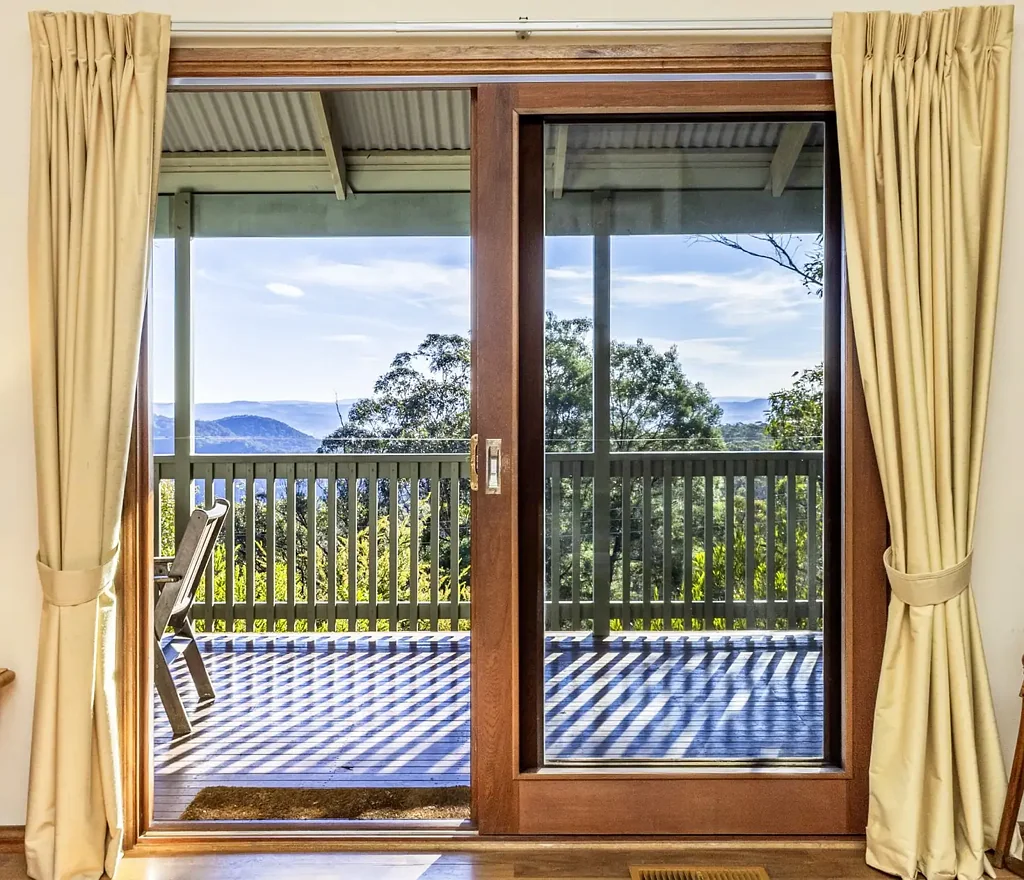 10 Innes Road, Mount Victoria, NSW 2786
