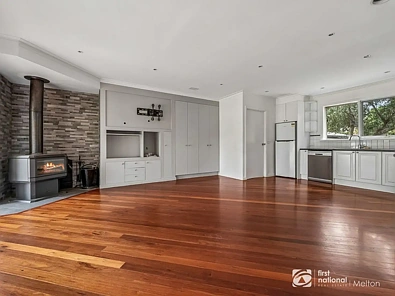 3 Dorset Place, Melton West, VIC 3337, 5房, 2浴, House