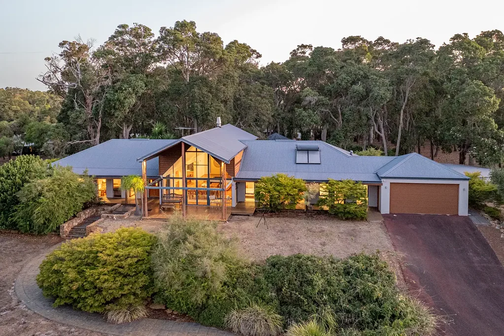 125 Sheoak Drive, Yallingup, WA 6282