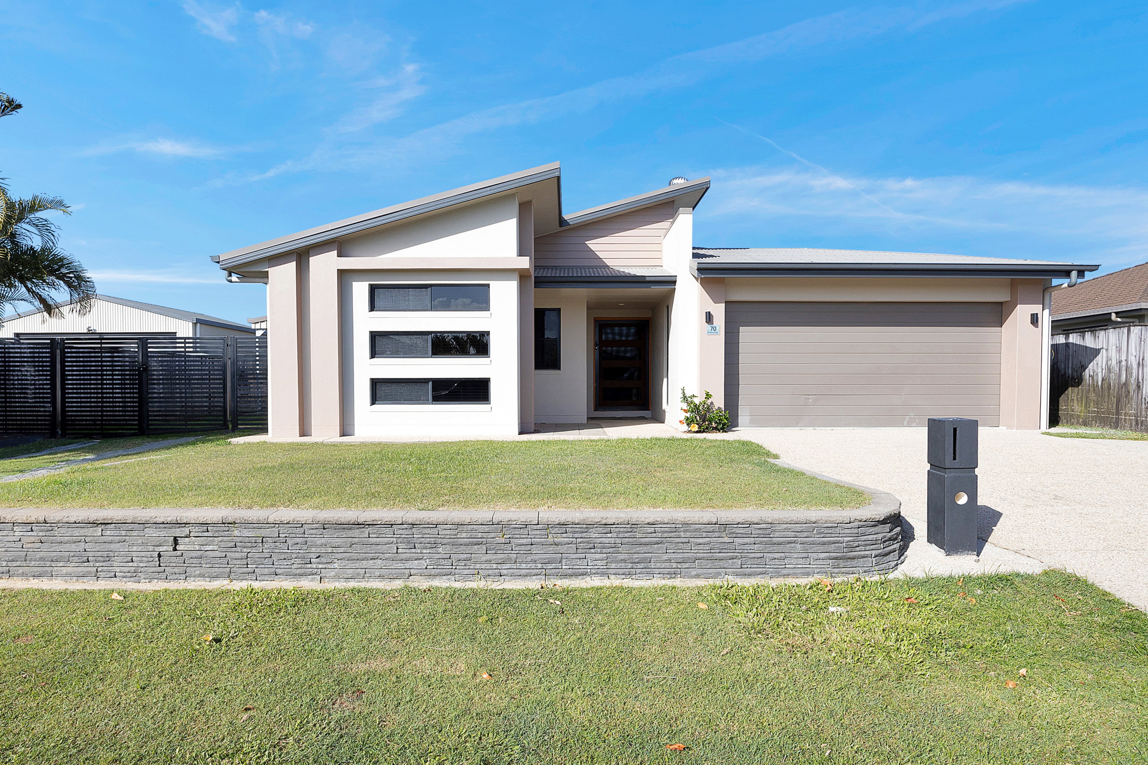 70 MARLBOROUGH ST, OORALEA QLD 4740, 0房, 0浴, House