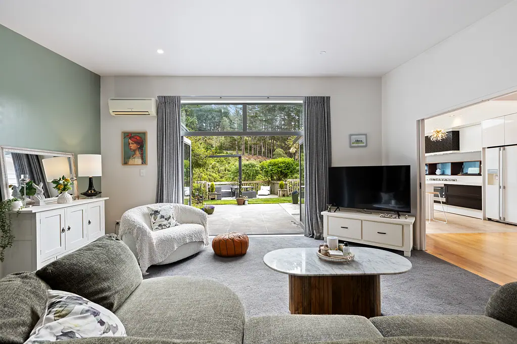 18 Winsley Terrace, Churton Park, Wellington