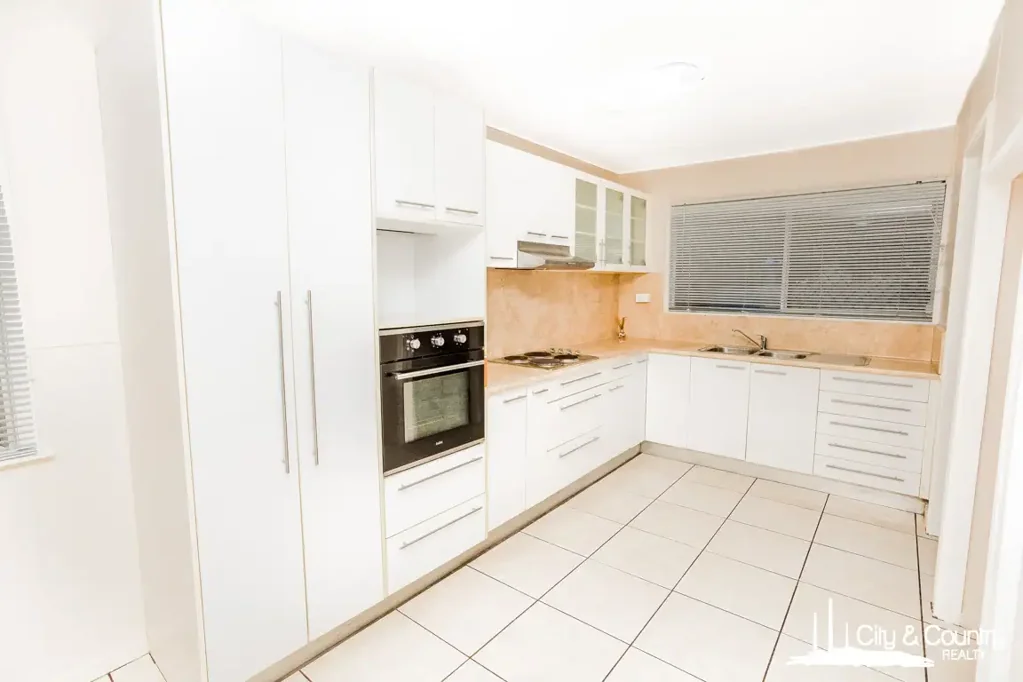 17 Milthorpe Drive, Mount Isa, QLD 4825