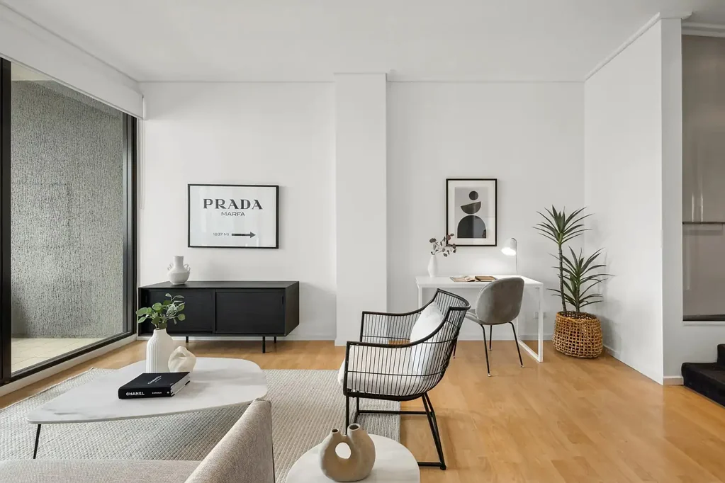 Oversized one-bedder in sought-after lifestyle complex