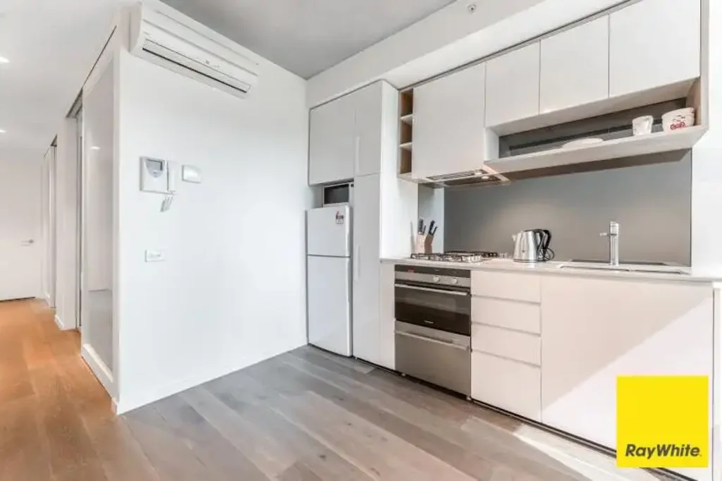 Sought After City Living Two Bedroom Apartment UNFURNISHED - White Good Included