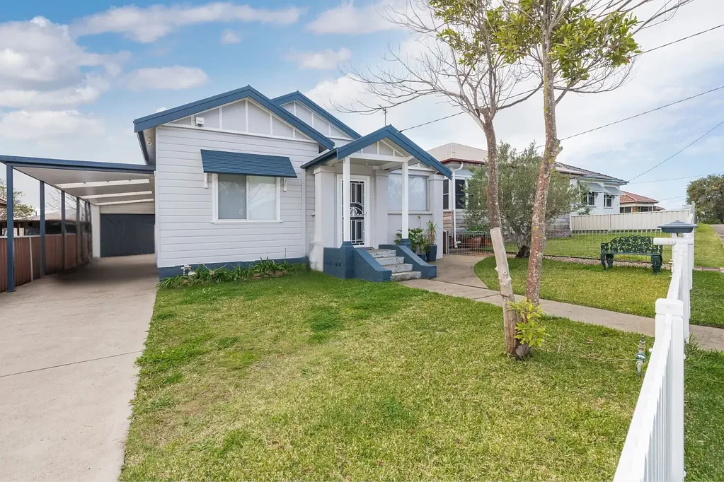17 King Street, Waratah West, NSW 2298