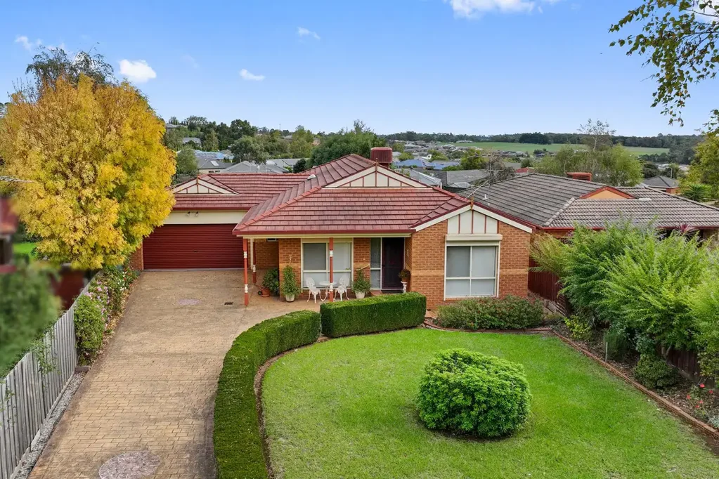 12 Flax Mill Close, Drouin, VIC 3818