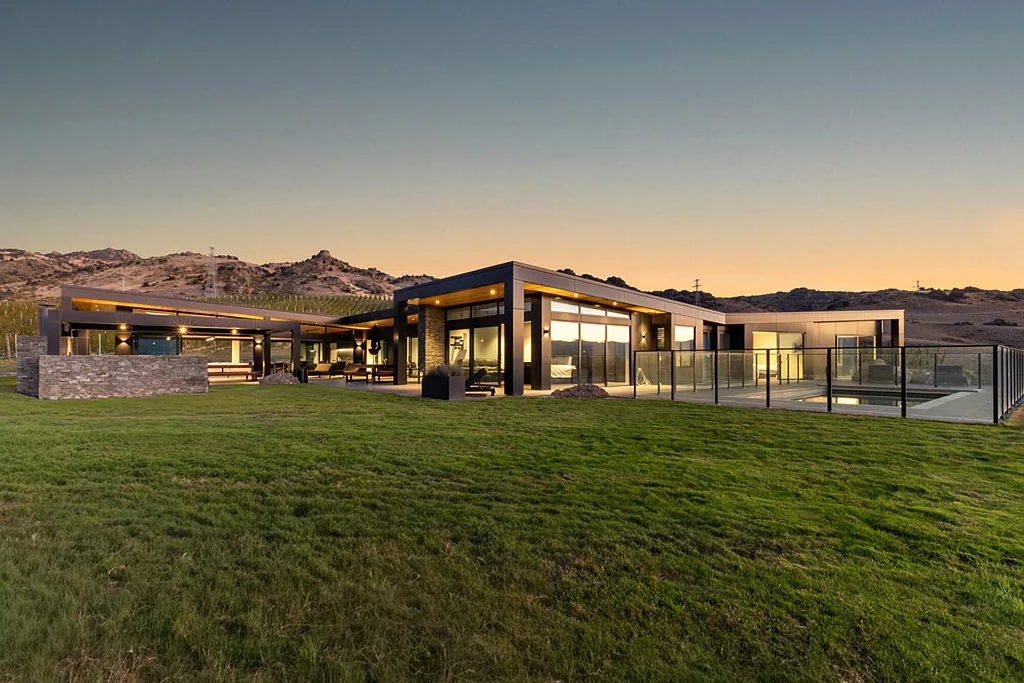 Cromwell A landmark Bendigo Hills trophy Estate