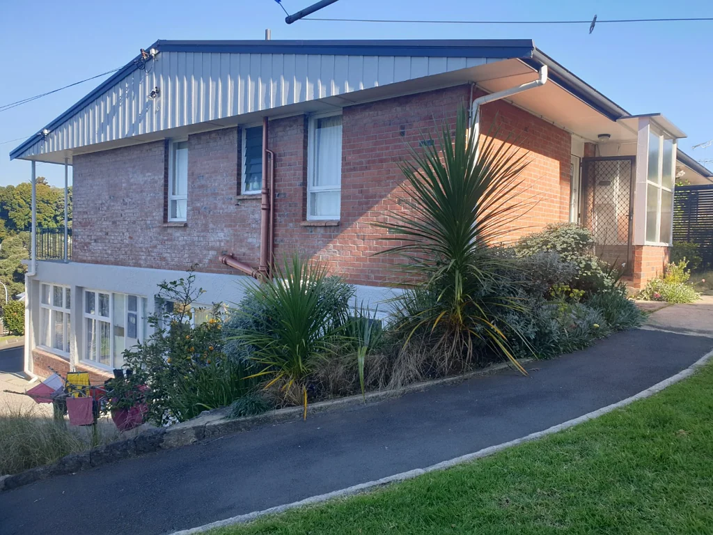 Situated on the boarder of Three Kings and Hillsborough