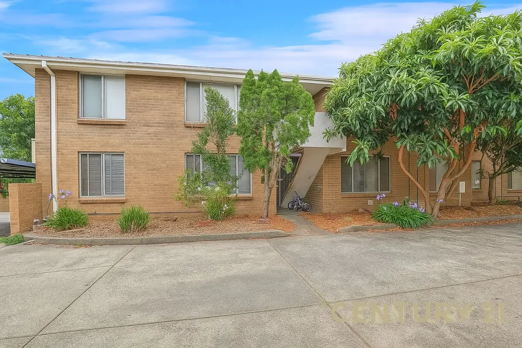 Comfortable Lower-Level 2-Bedroom Apartment in a Central Location