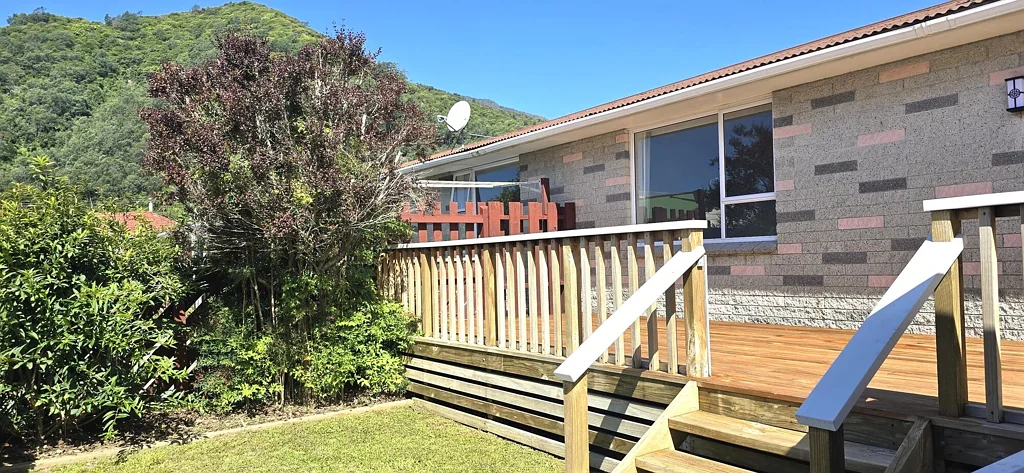 Picton 2房  A Winner, Renovated And Ready to Go!