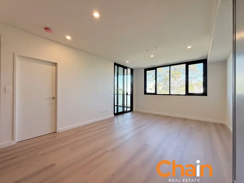 Brand New Luxury Apartment in Prime Convenient Location
