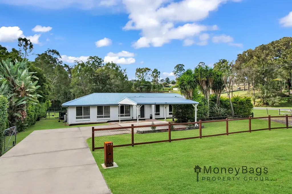 Cedar Vale 4Kwarto Private Acreage Lifestyle with Entertainer’s Appeal