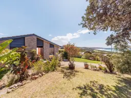 11 Seaview Pl, Tura Beach