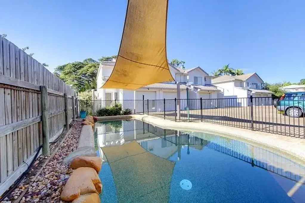 Low-Maintenance Unit in a Prime Central Location