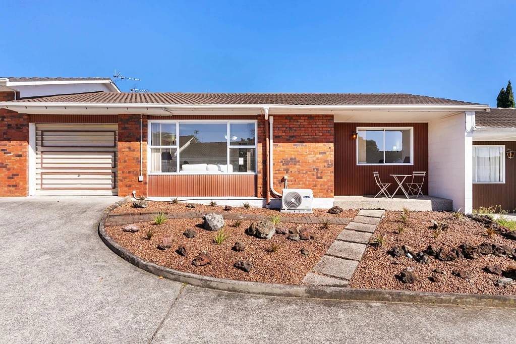 New Lynn 2房  Seasoned Investor Cashes Up!