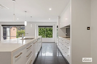 Kusina - 6 Cosson Place, Stawell, VIC 3380