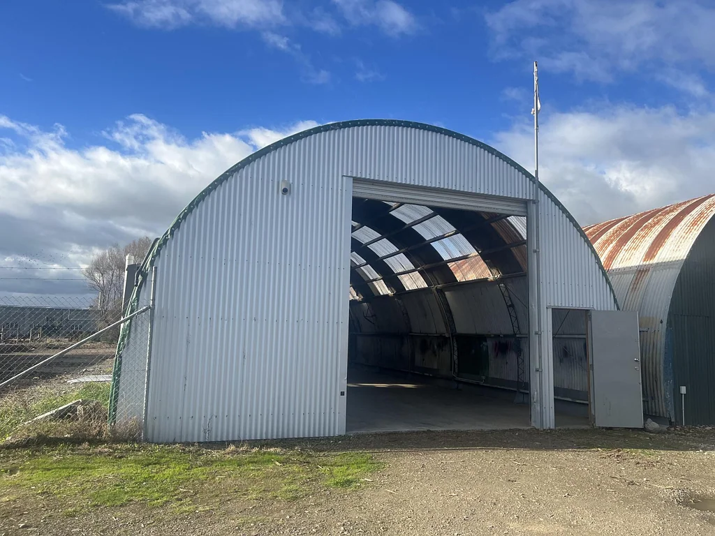 Levin  Functional warehouse with yard