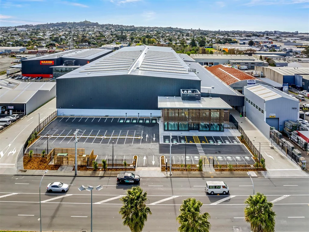 Onehunga CBRE | 11,476sqm 6 Green Star Warehouse