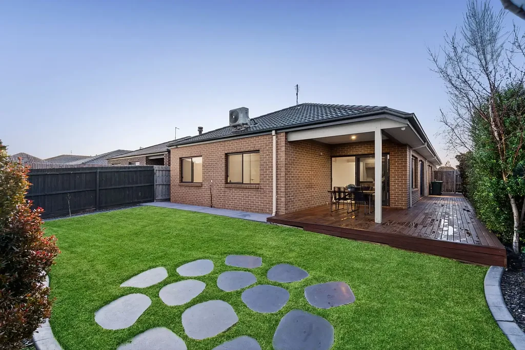 104 Coastside Drive, Armstrong Creek, VIC 3217