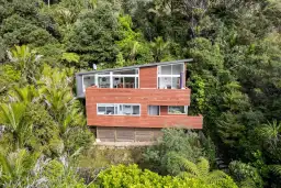 31 Lone Kauri Road, Karekare