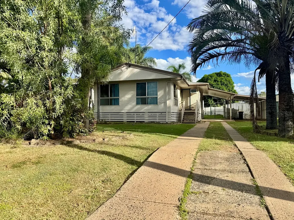 16 CASEY Court, Moranbah, QLD 4744
