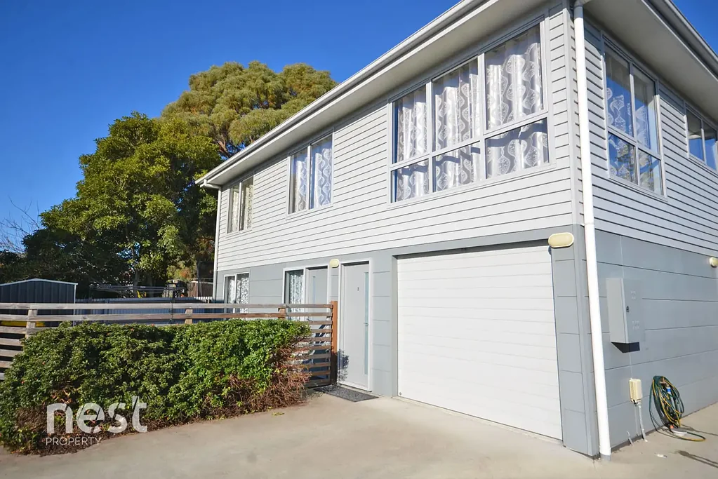 Modern and Spacious 3 Bedroom Townhouse in Rosetta