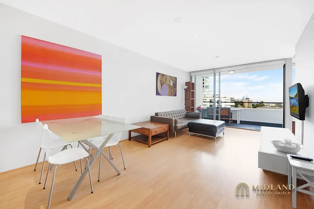 Premier apartment living, footsteps to Crows Nest Metro - Fully furnished