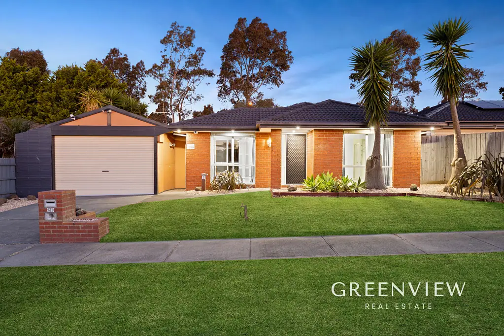 20 Broome Crescent, Cranbourne North, VIC 3977