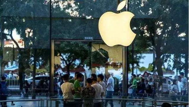 苹果第一财季中国区销售同比下降27%，库克称考虑调整iPhone定价