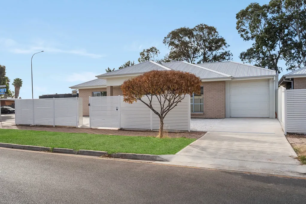 Lightsview 3Habitaciones Contemporary Living in a Premier Location Brand New Build