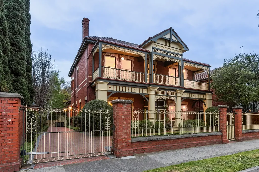 St Kilda West 5 Slaapkamer Generational Opportunity, Landmark Waterfront Position