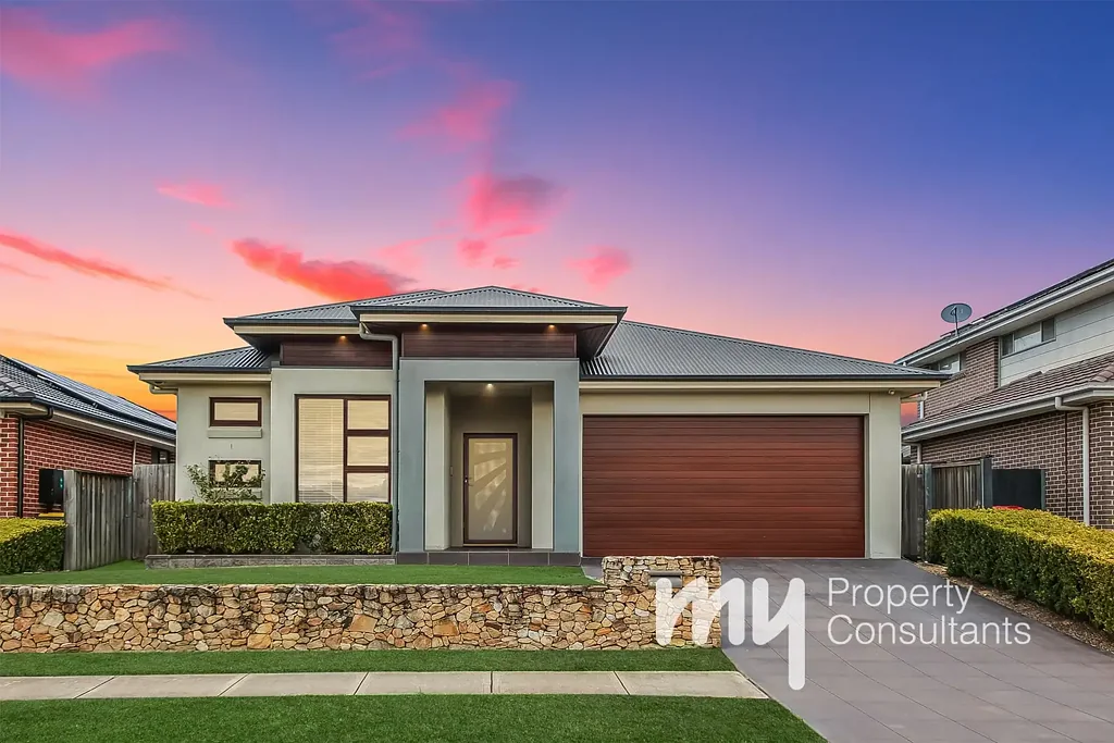 48 Adams Circuit, Elderslie, NSW 2570