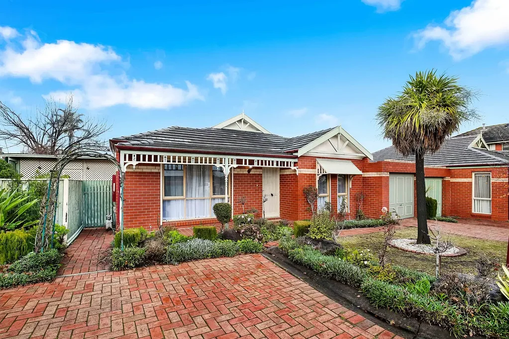 1 Silverbirch Rise, Mill Park, VIC 3082