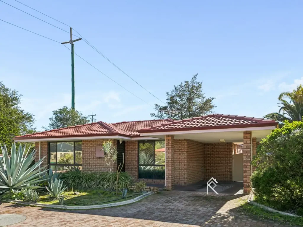 Innaloo 3 Bedroom Spacious Villa – Superb Innaloo Location