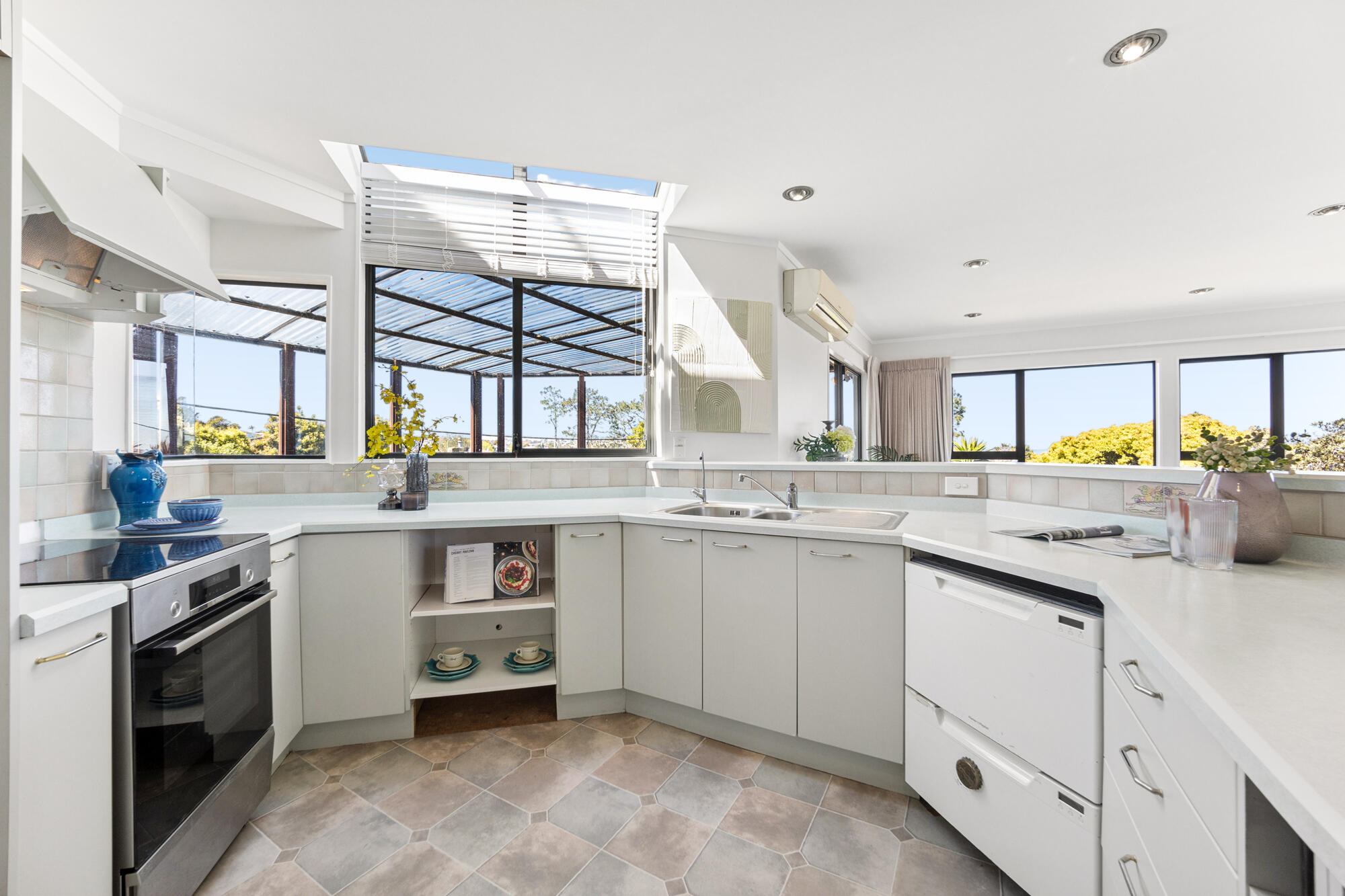 2/81 Donovan Street, Blockhouse Bay, photo 4