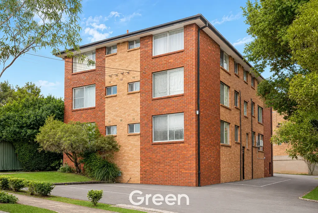 West Ryde 1Zimmer Prime West Ryde Location with Endless Potential