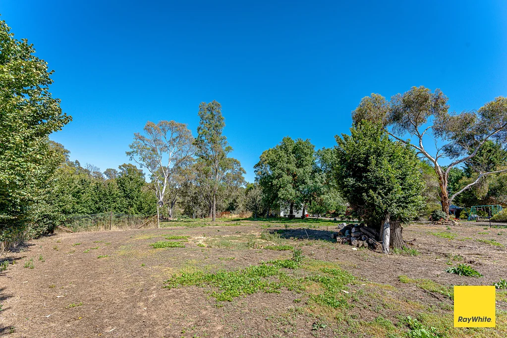 Barkers Creek Rare 1770m2   Land Opportunity