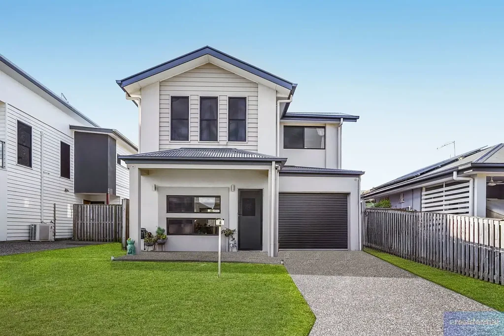 Holmview 3Zimmer Low-Maintenance Comfort with Space, Style & Convenience
