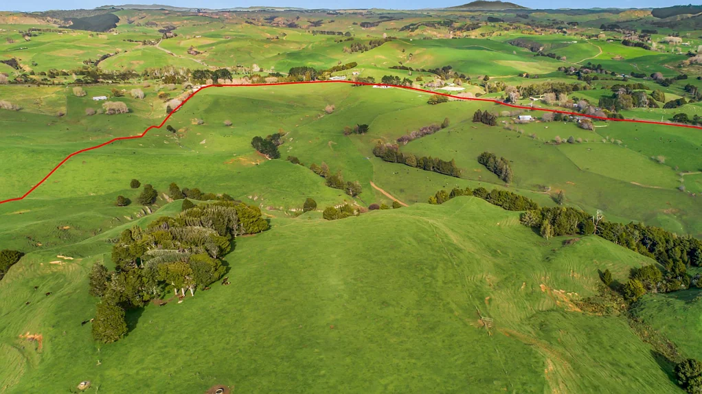 Huntly Exceptional Opportunity - 301 Hectares/13 Titles