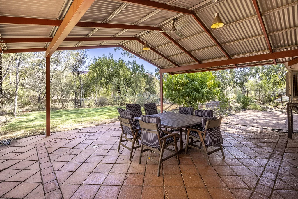 2 Pohl Court, Larapinta, NT 875