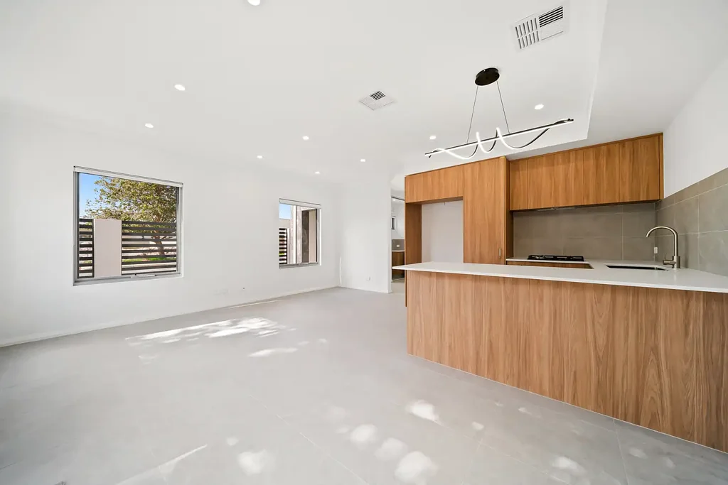 Beckenham 3 Bedroom Just Listed! Stylish 3-Bed Double-Storey Home – $50K Stamp Duty Savings Ending Soon!