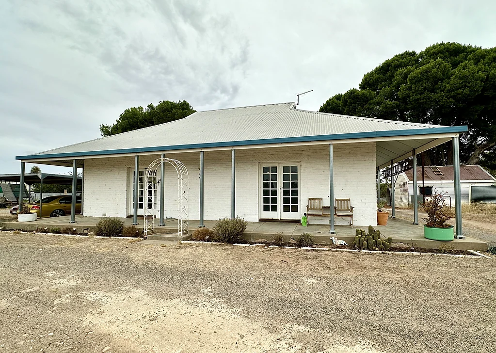 2 Albert Parade, Bordertown, SA 5268